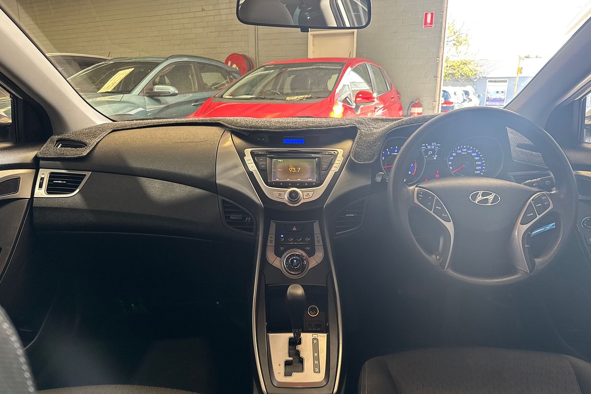 2013 Hyundai Elantra Active MD2