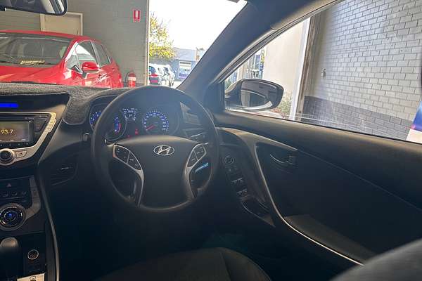 2013 Hyundai Elantra Active MD2