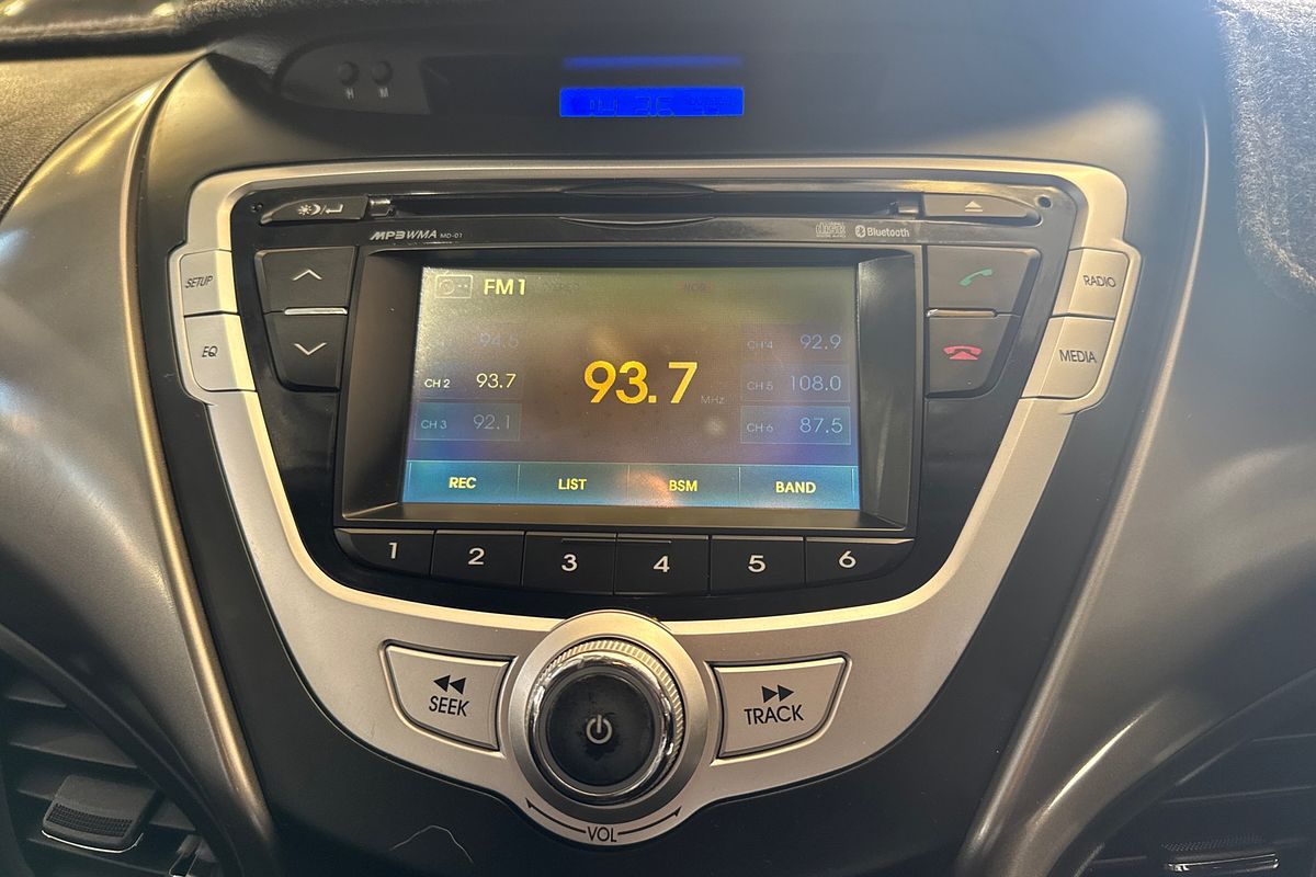 2013 Hyundai Elantra Active MD2