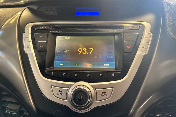 2013 Hyundai Elantra Active MD2