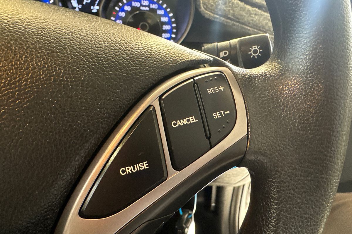 2013 Hyundai Elantra Active MD2