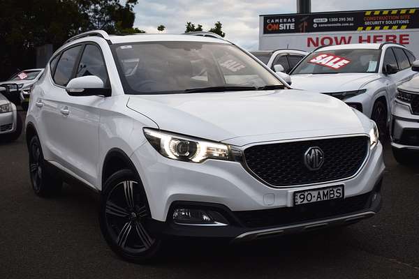 2020 MG ZS Essence AZS1