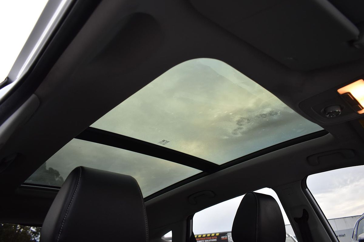 2020 MG ZS Essence AZS1