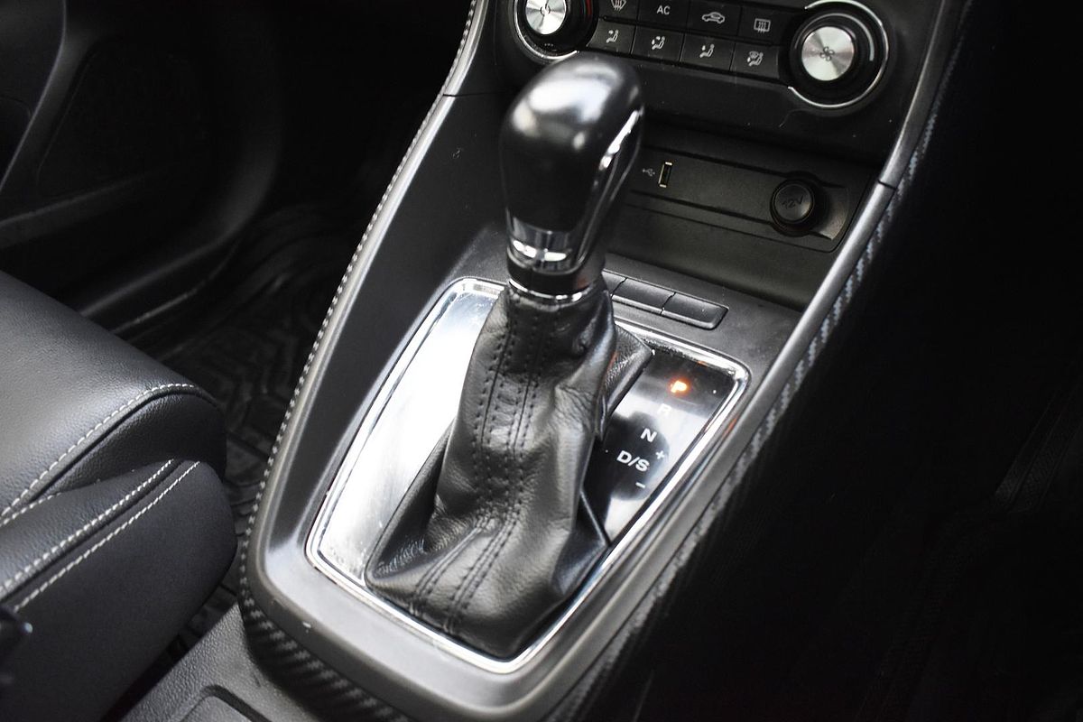 2020 MG ZS Essence AZS1