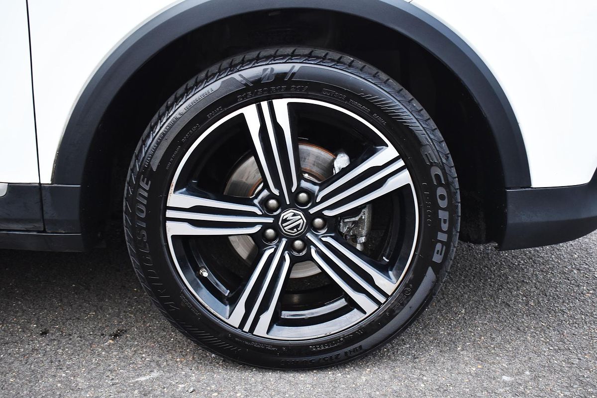 2020 MG ZS Essence AZS1