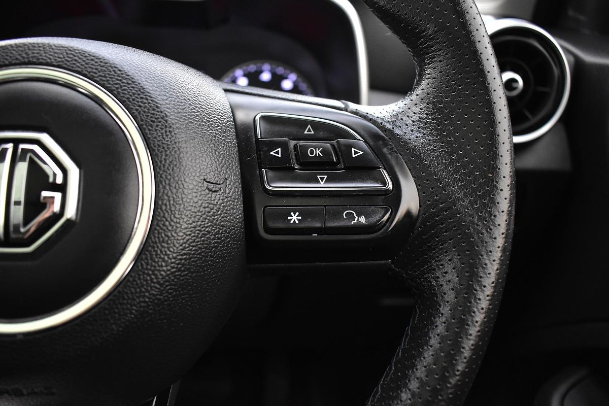 2020 MG ZS Essence AZS1