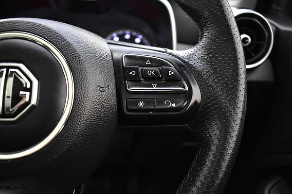 2020 MG ZS Essence AZS1