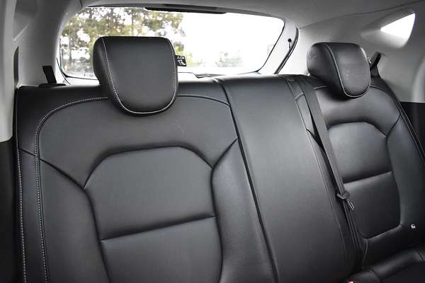 2020 MG ZS Essence AZS1