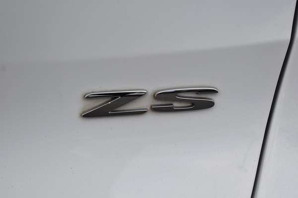 2020 MG ZS Essence AZS1