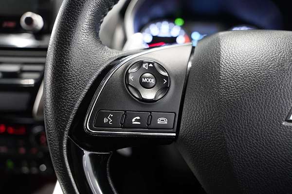 2022 Mitsubishi Eclipse Cross LS YB