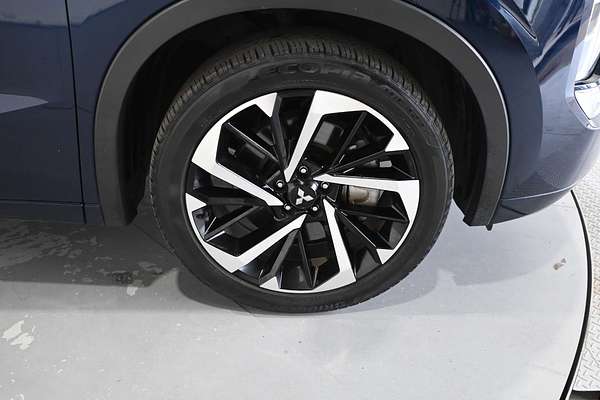 2022 Mitsubishi Outlander Exceed ZM