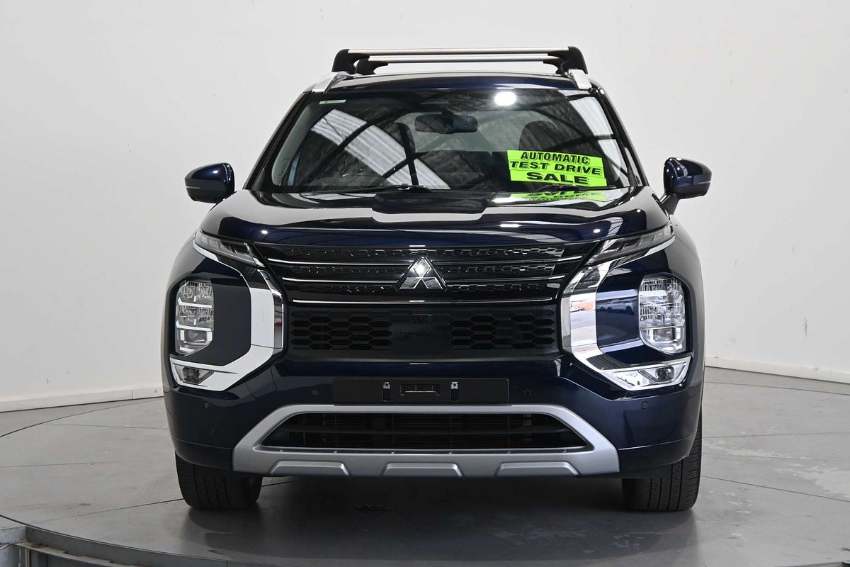 2022 Mitsubishi Outlander Exceed ZM