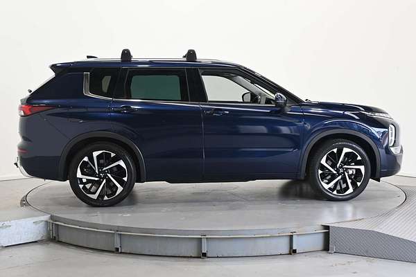 2022 Mitsubishi Outlander Exceed ZM