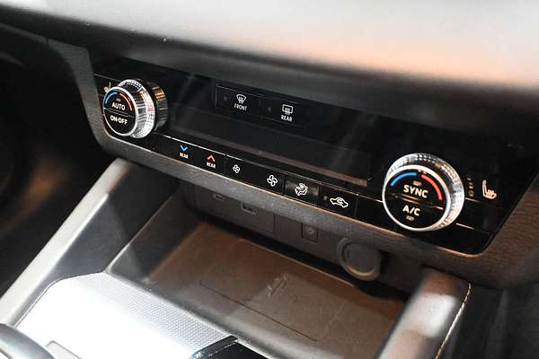 2022 Mitsubishi Outlander Exceed ZM