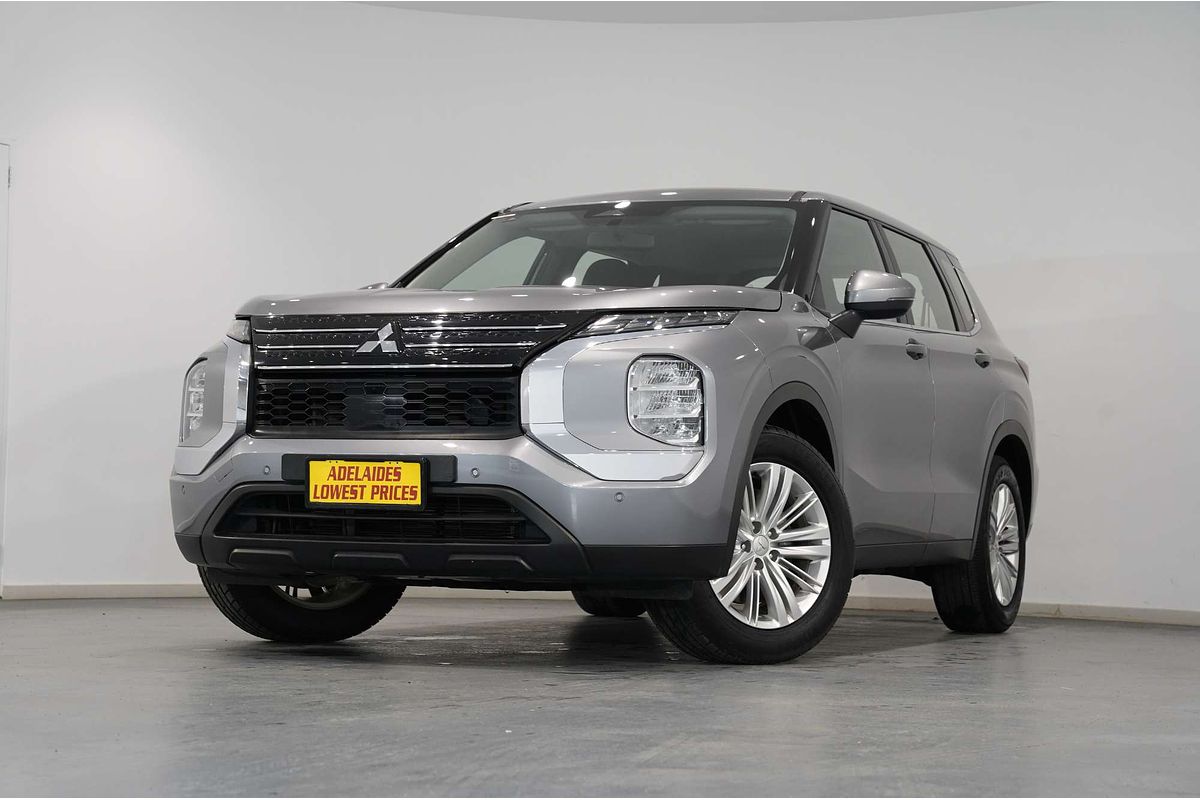 2022 Mitsubishi Outlander ES ZM