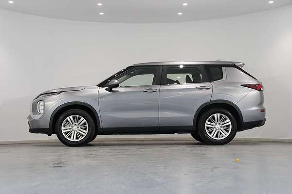 2022 Mitsubishi Outlander ES ZM
