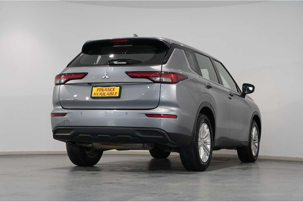 2022 Mitsubishi Outlander ES ZM