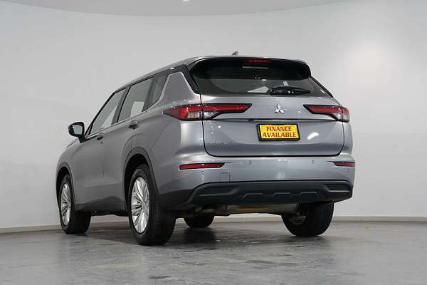 2022 Mitsubishi Outlander ES ZM