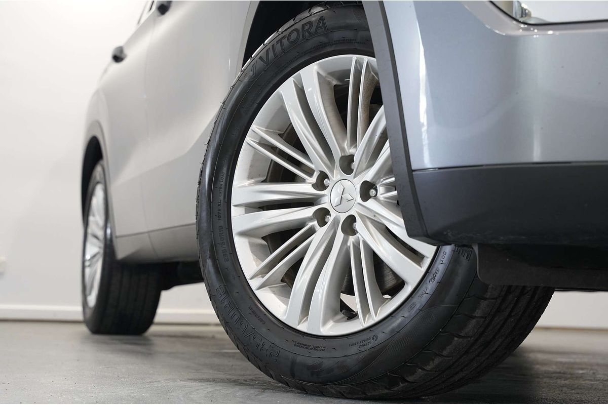 2022 Mitsubishi Outlander ES ZM