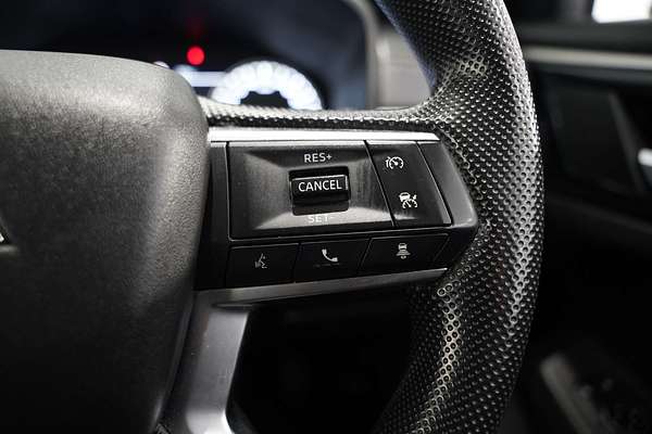 2022 Mitsubishi Outlander ES ZM