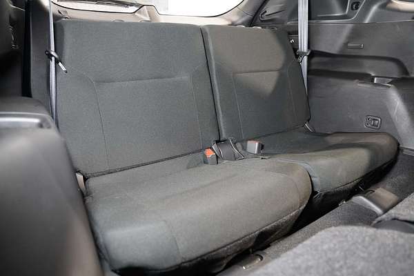 2022 Mitsubishi Outlander ES ZM