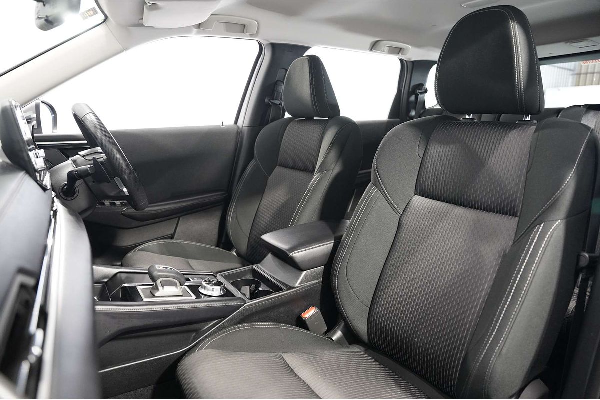 2022 Mitsubishi Outlander ES ZM