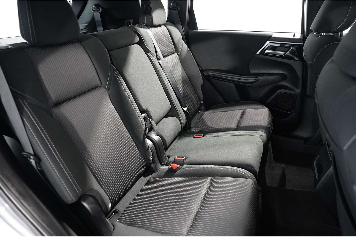 2022 Mitsubishi Outlander ES ZM