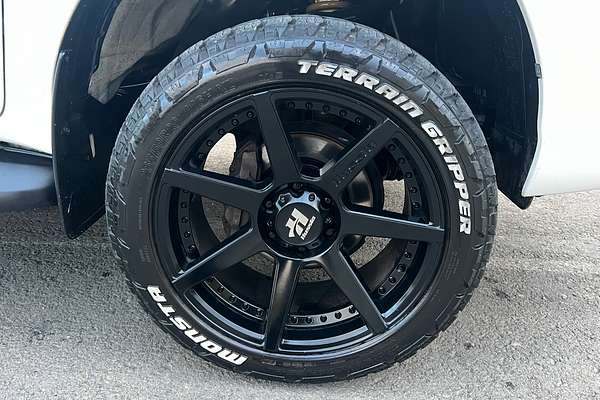 2019 Toyota Hilux SR5 GUN126R 4X4