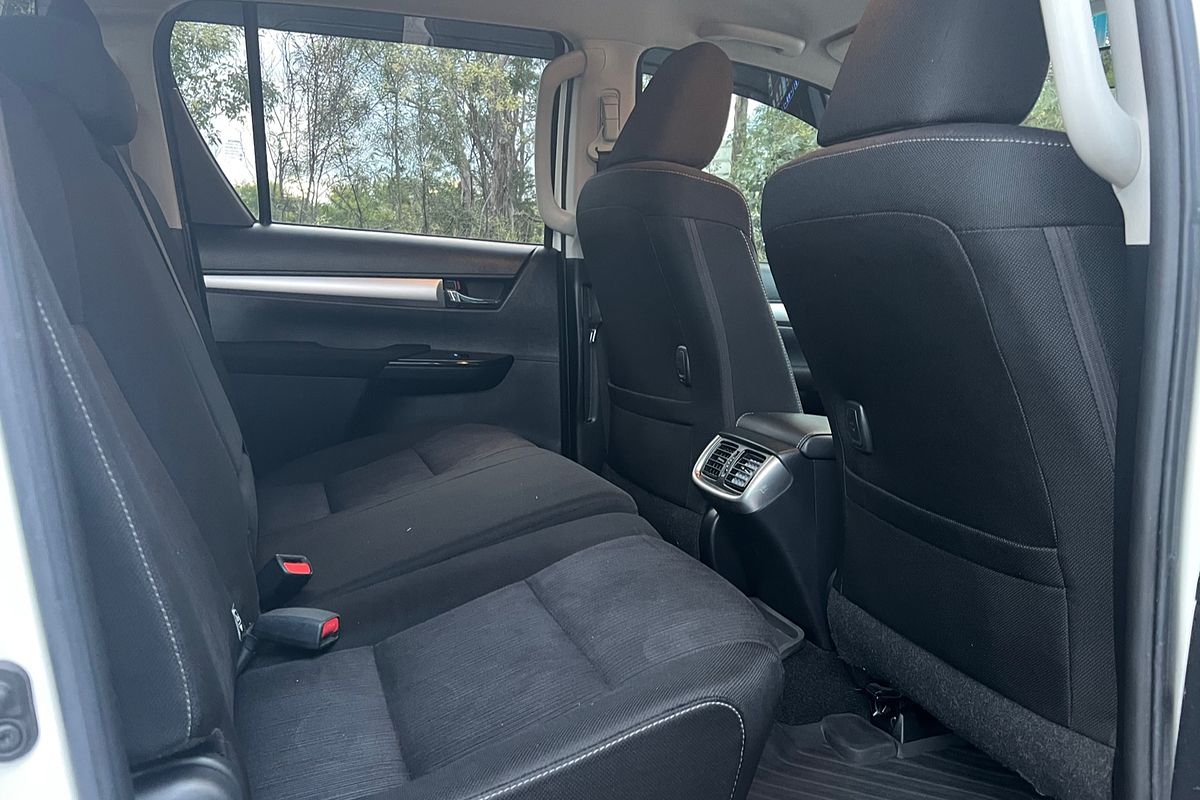 2019 Toyota Hilux SR5 GUN126R 4X4