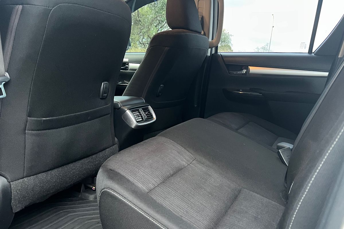 2019 Toyota Hilux SR5 GUN126R 4X4