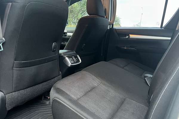 2019 Toyota Hilux SR5 GUN126R 4X4