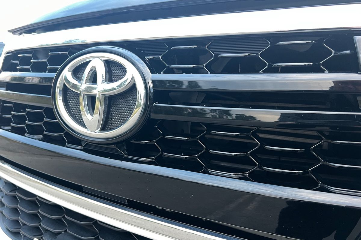 2019 Toyota Hilux SR5 GUN126R 4X4