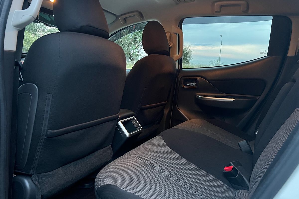 2021 Mitsubishi Triton GLS MR 4X4