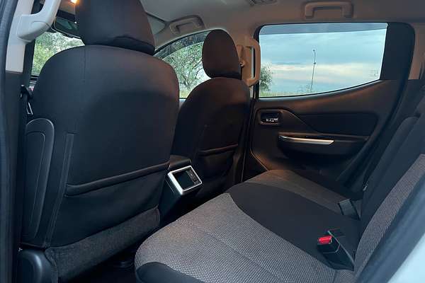 2021 Mitsubishi Triton GLS MR 4X4