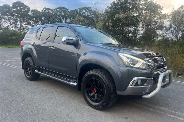 2017 Isuzu MU-X LS-U