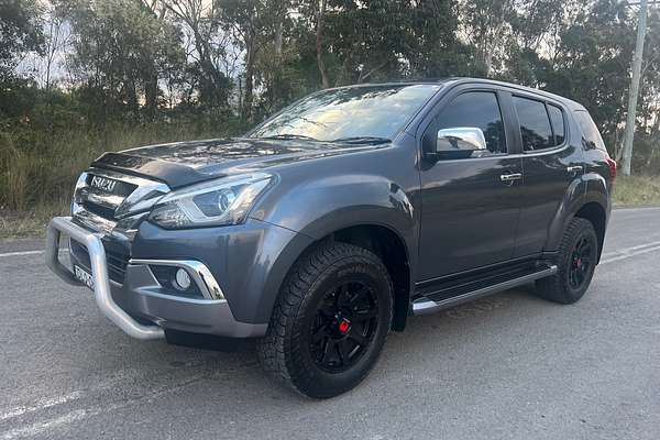 2017 Isuzu MU-X LS-U