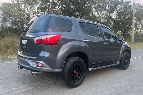 2017 Isuzu MU-X LS-U