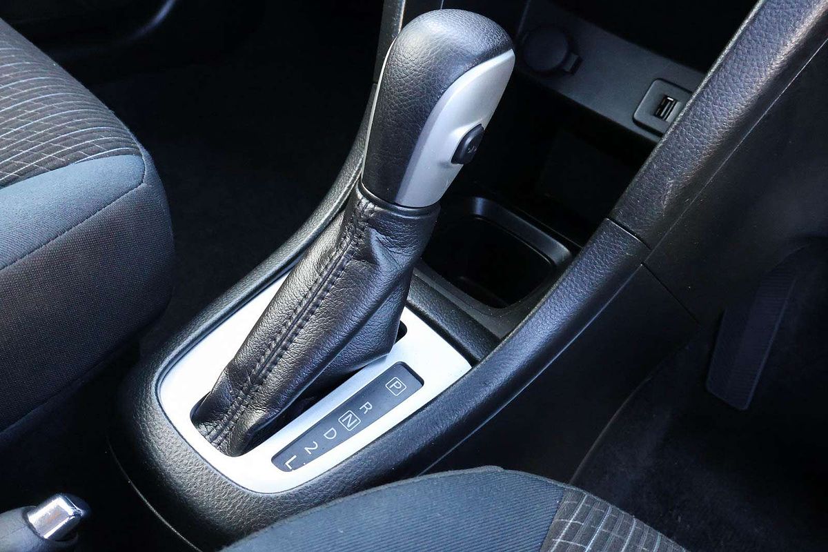 2015 Suzuki Swift GL Navigator FZ