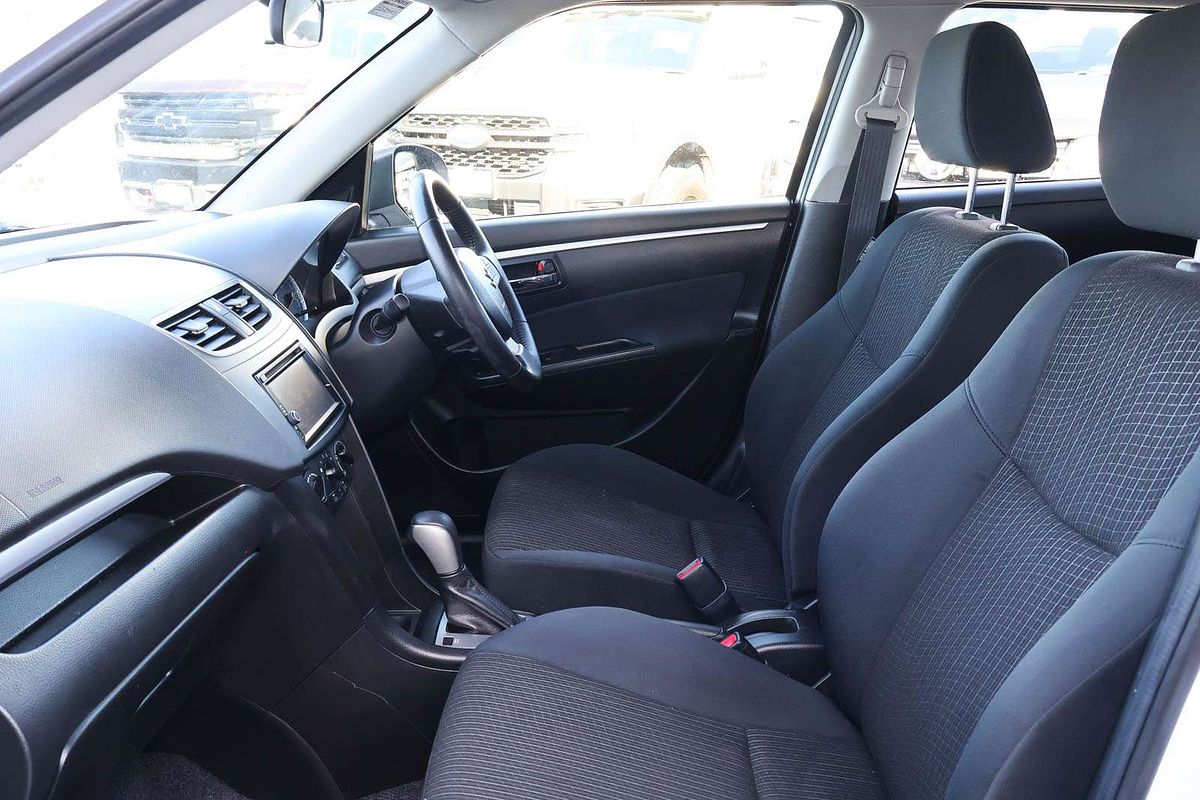 2015 Suzuki Swift GL Navigator FZ