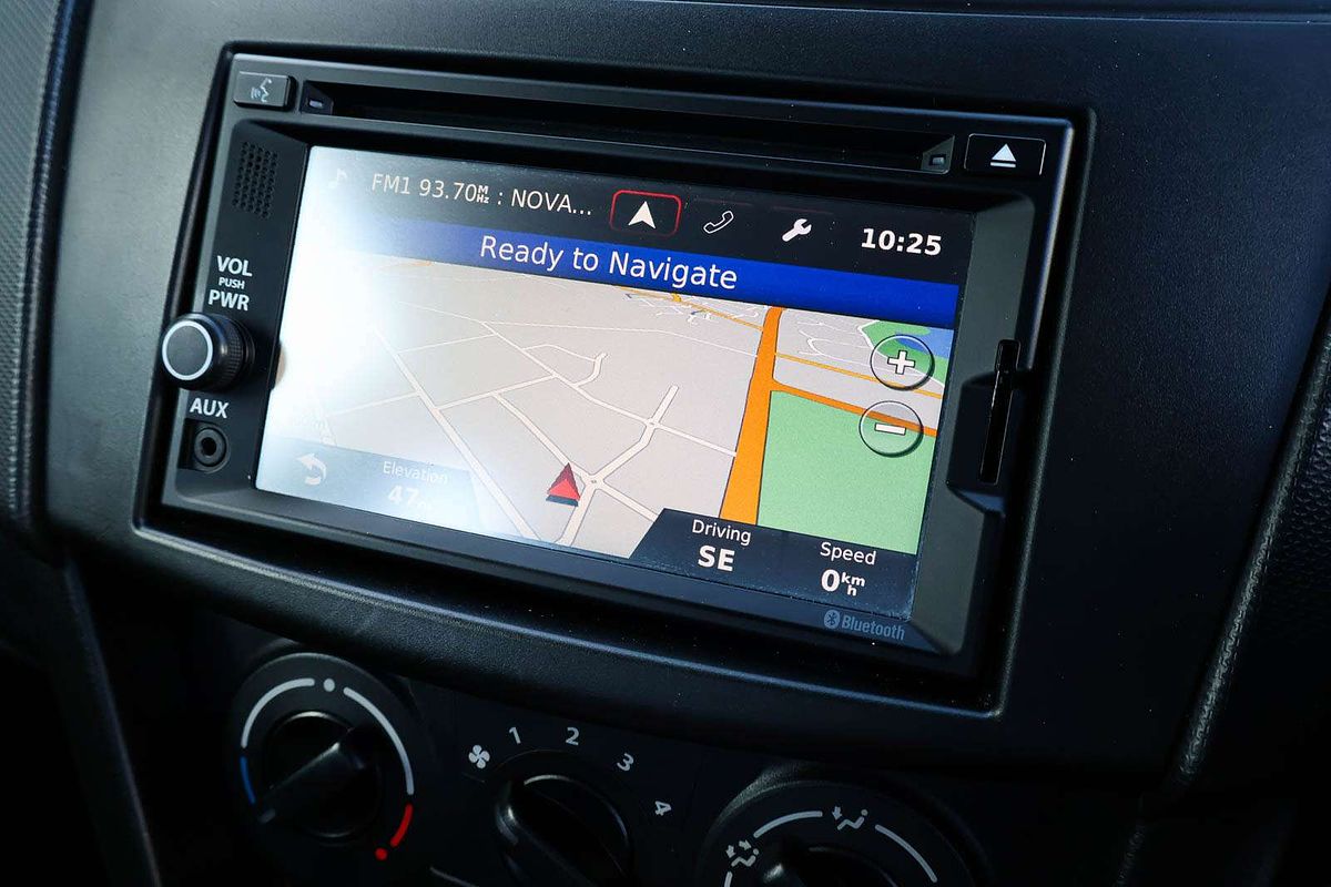 2015 Suzuki Swift GL Navigator FZ
