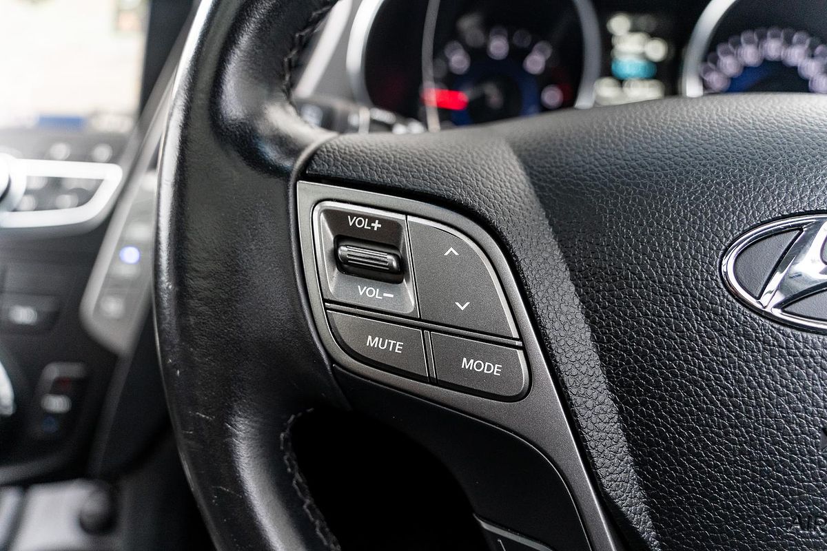 2015 Hyundai Santa Fe Highlander DM2