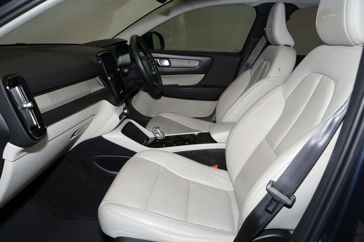 2019 Volvo XC40 T4 Inscription