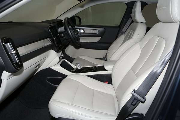2019 Volvo XC40 T4 Inscription