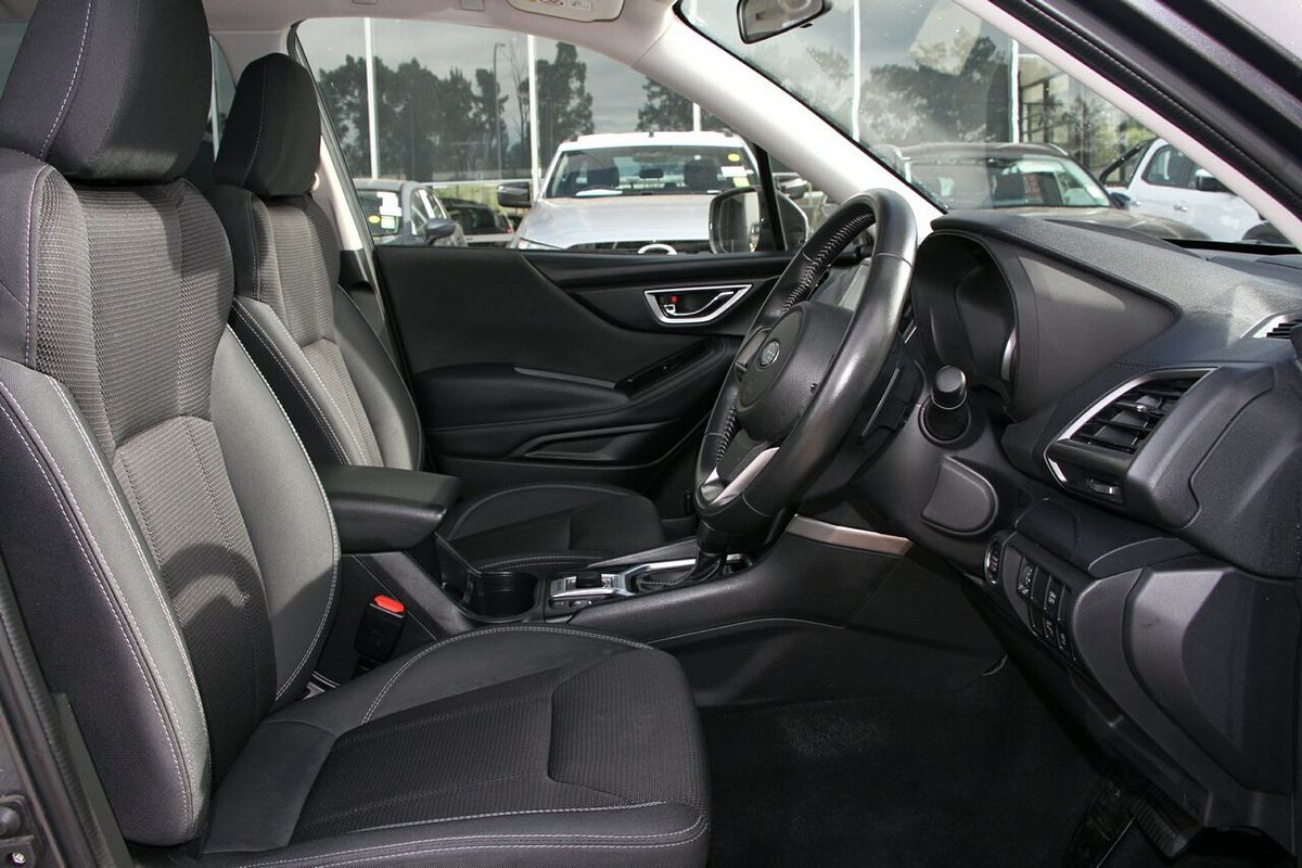 2023 Subaru Forester 2.5i S5