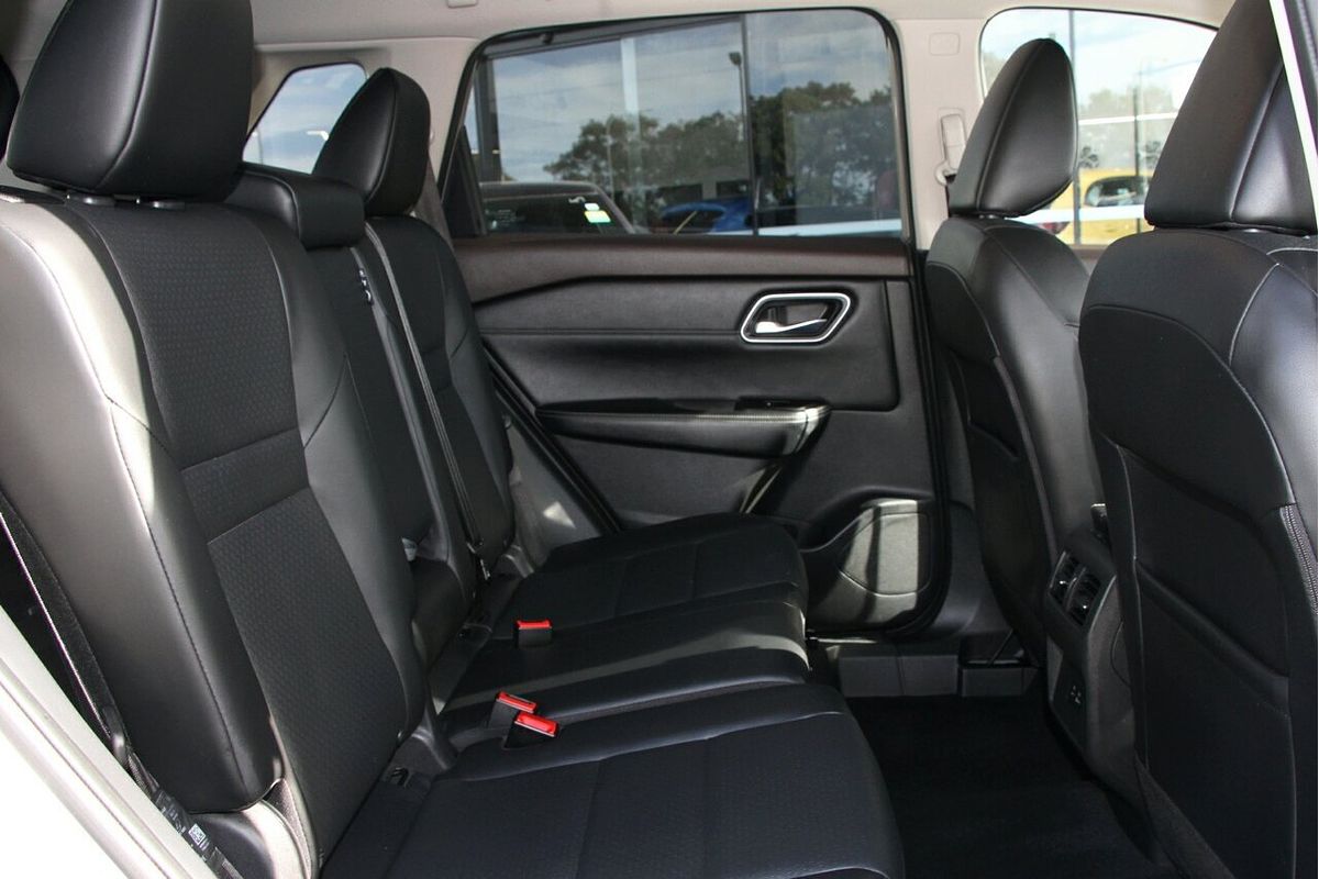 2024 Nissan X-TRAIL ST-L T33