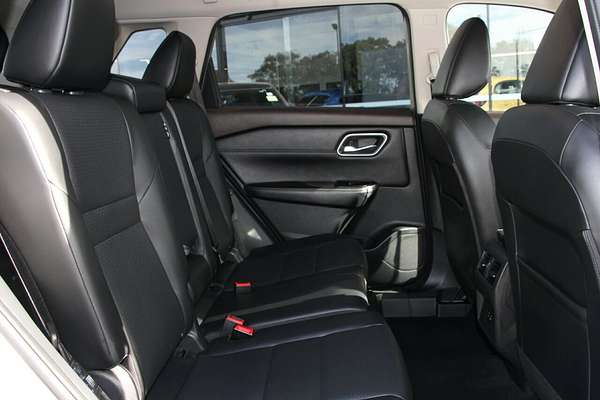 2024 Nissan X-TRAIL ST-L T33