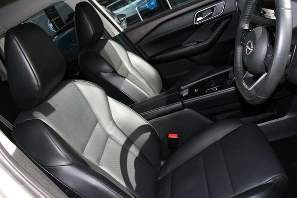 2024 Nissan X-TRAIL ST-L T33