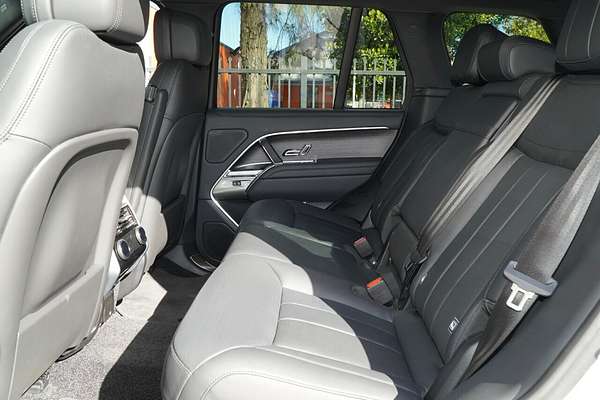 2024 Land Rover Range Rover P460e HSE PHEV L460 LWB