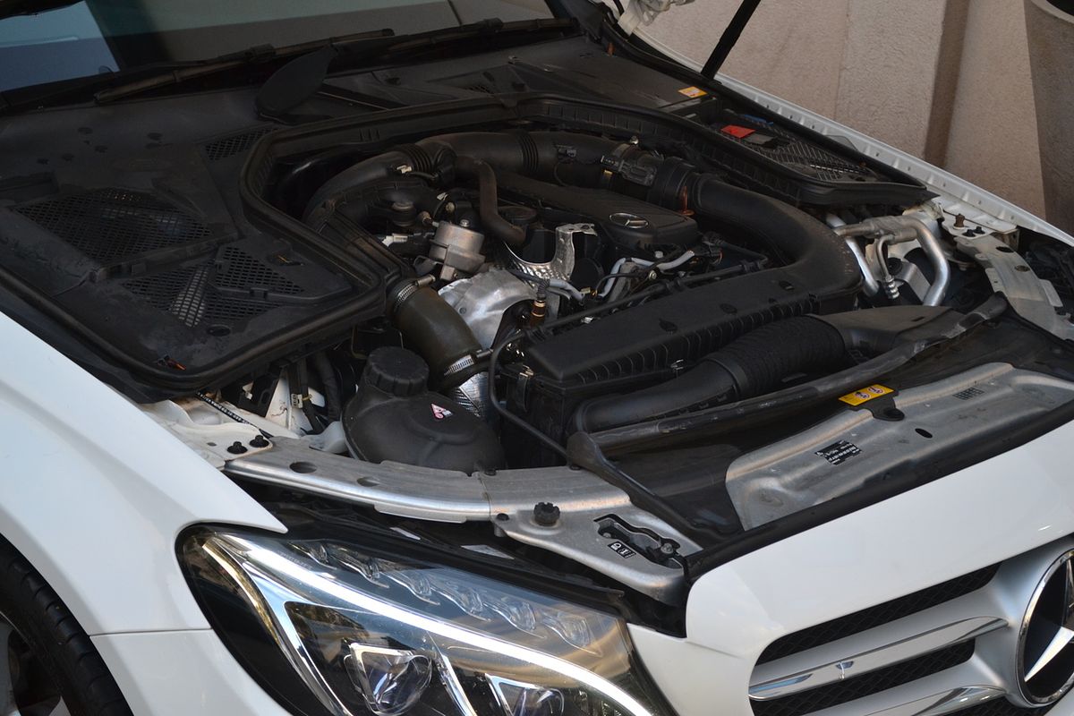 2014 Mercedes-Benz C-Class C200 BlueTEC W205