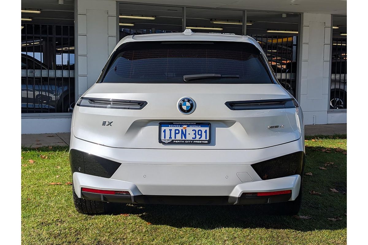 2023 BMW iX xDrive40 Sport I20